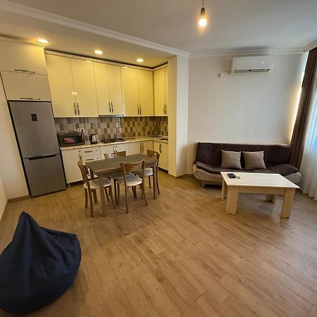 באטומי Apartment On Melikishvili 51 מראה חיצוני תמונה